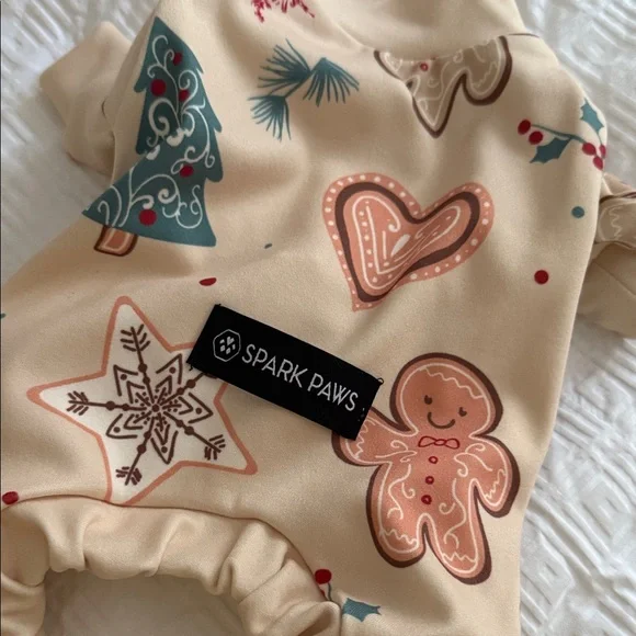 NWT SPARK PAWS DOGGY HOLIDAY PAJAMAS - Picture 2 of 6